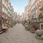Be In - In The Heart Of The Old Town - Mariacka 31/33 *